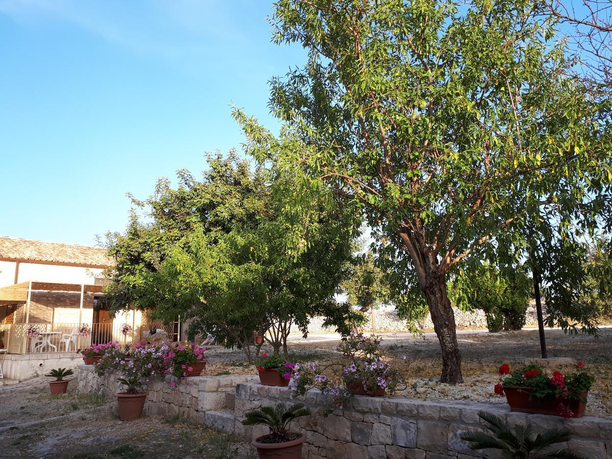 Agriturismo Serrafiori Casa Serrafiori Luaran gambar
