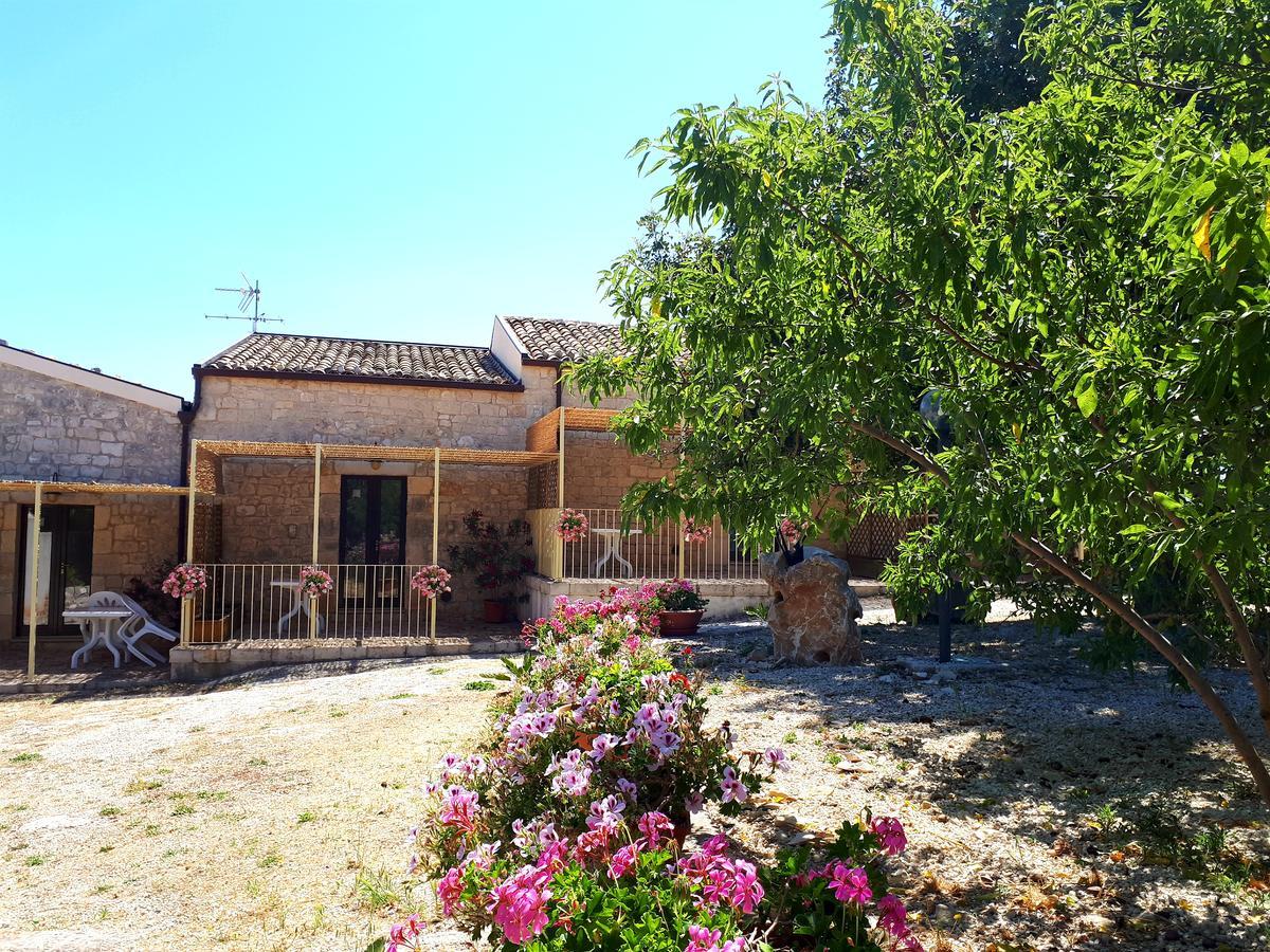 Agriturismo Serrafiori Casa Serrafiori Luaran gambar